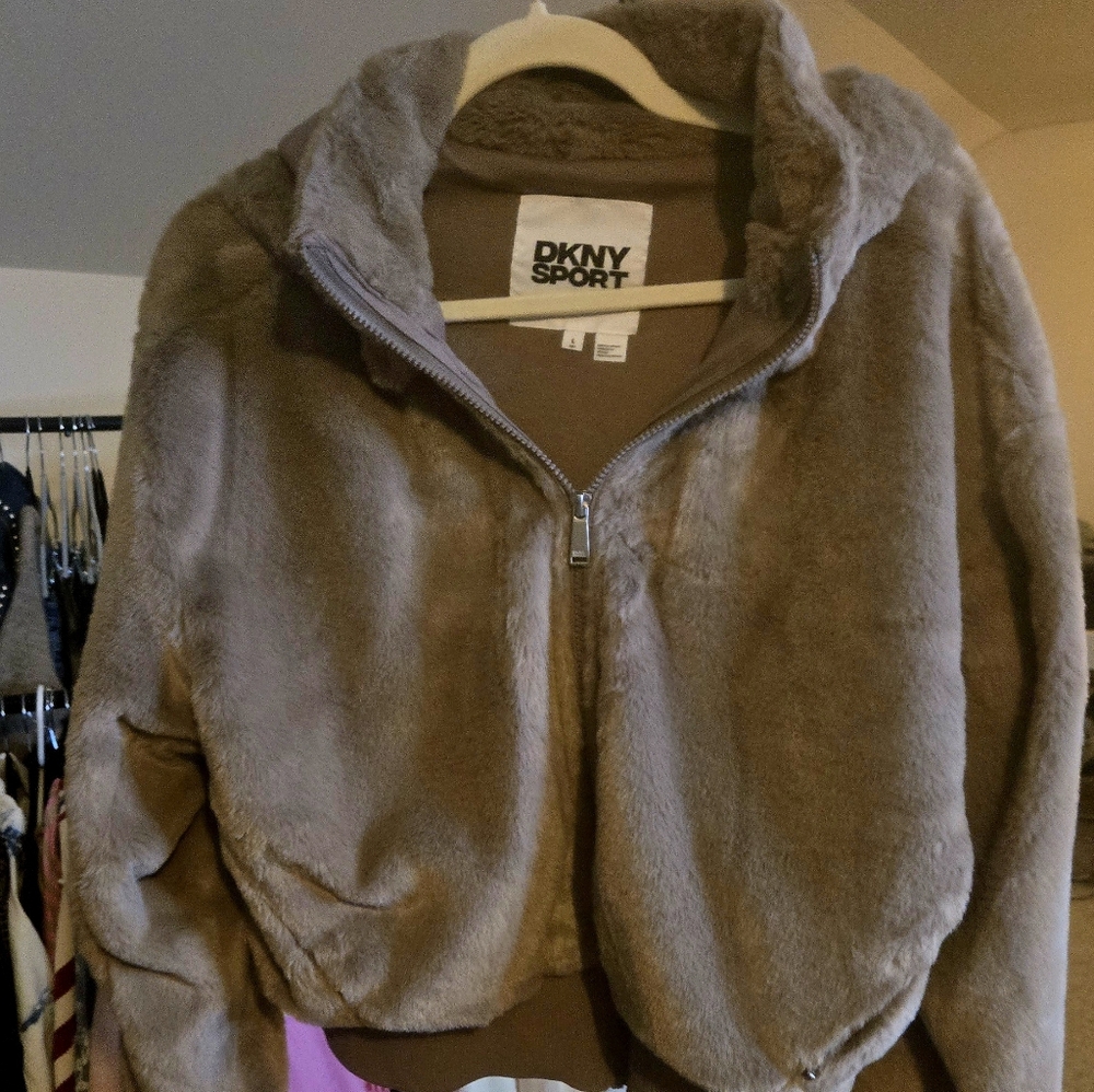 Short Hair Faux Fur Milk Chocolate Brown Bomber Jacket W Hood